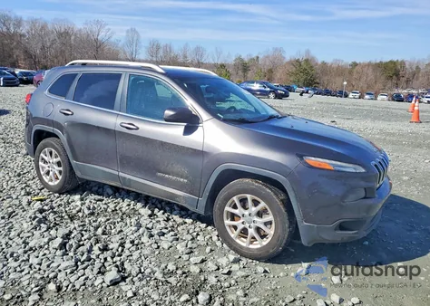 2015 Jeep Cherokee Latitude z USA, uszkodzony, nr VIN 1C4PJMCB3FW697217